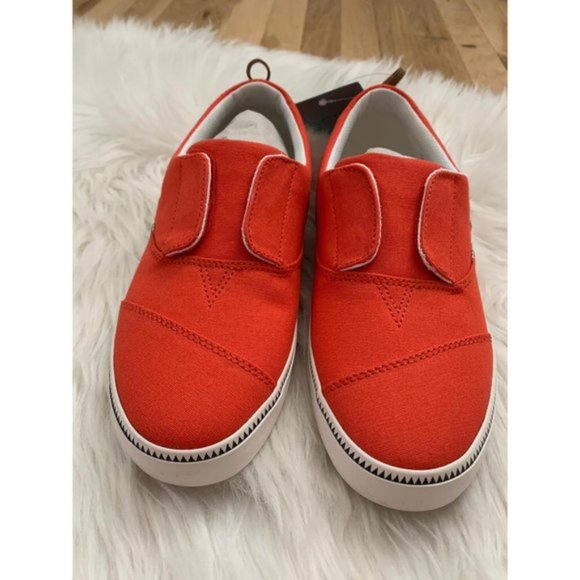 TOMS Red Canvas Pasadena Slip-On Sneaker - Picture 4 of 13